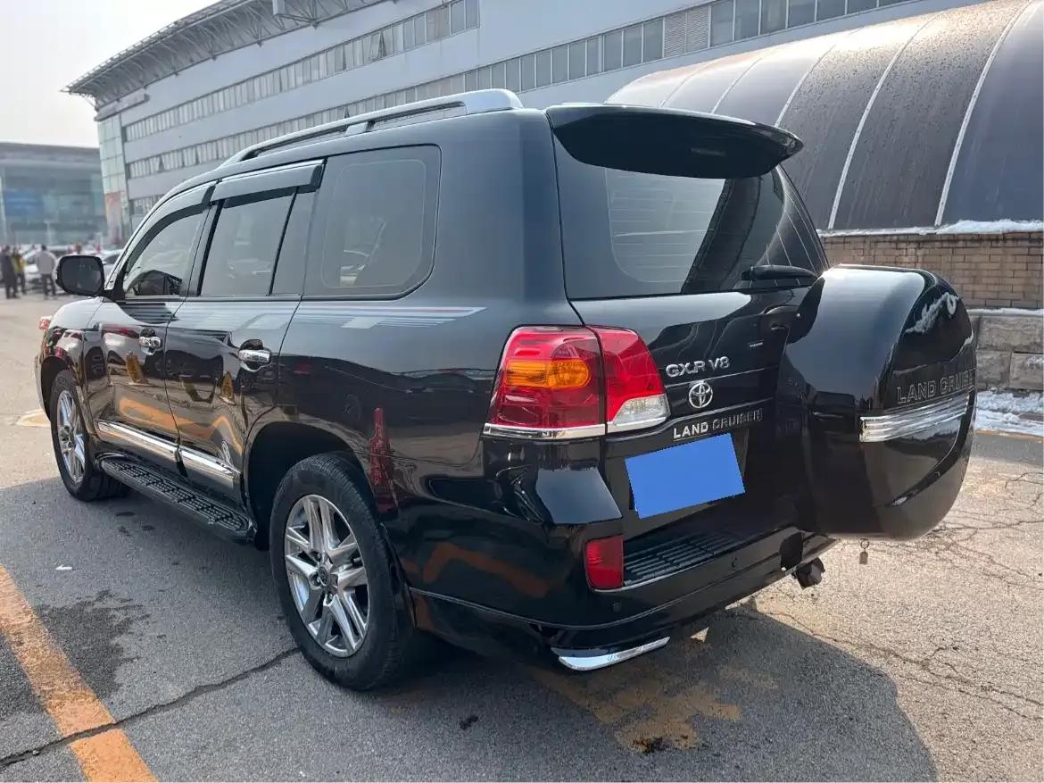 2015 Land Cruiser Imported Model 4.0L V6 Middle East Limited Edition — миниатюра 6