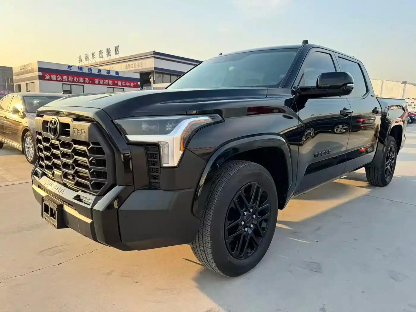 2023 Tundra 3.5T US Spec — миниатюра 1
