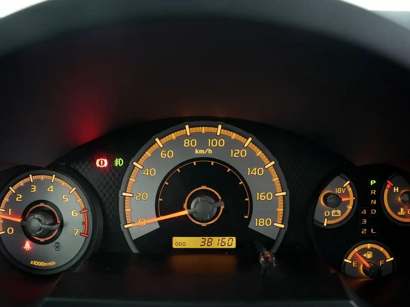 2023 FJ Cruiser 4.0L Automatic — миниатюра 5