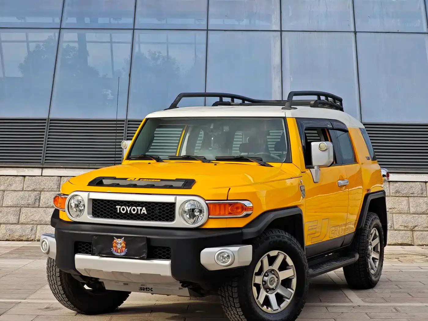 2019 FJ Cruiser 4.0L Middle East Edition — миниатюра 1