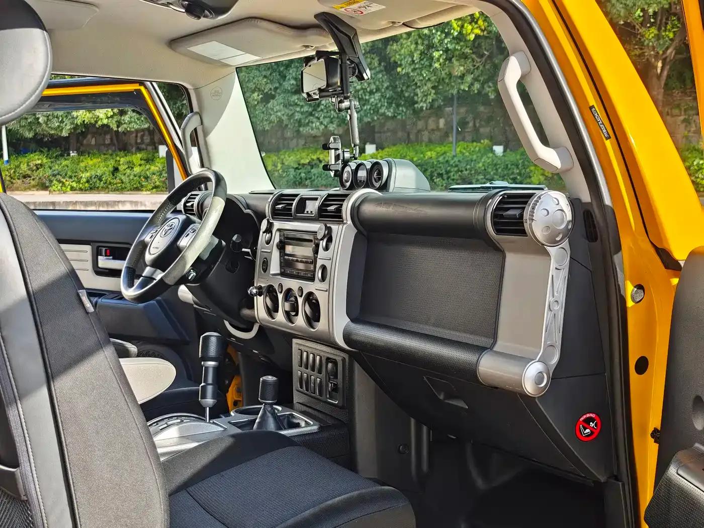 2019 FJ Cruiser 4.0L Middle East Edition — миниатюра 12