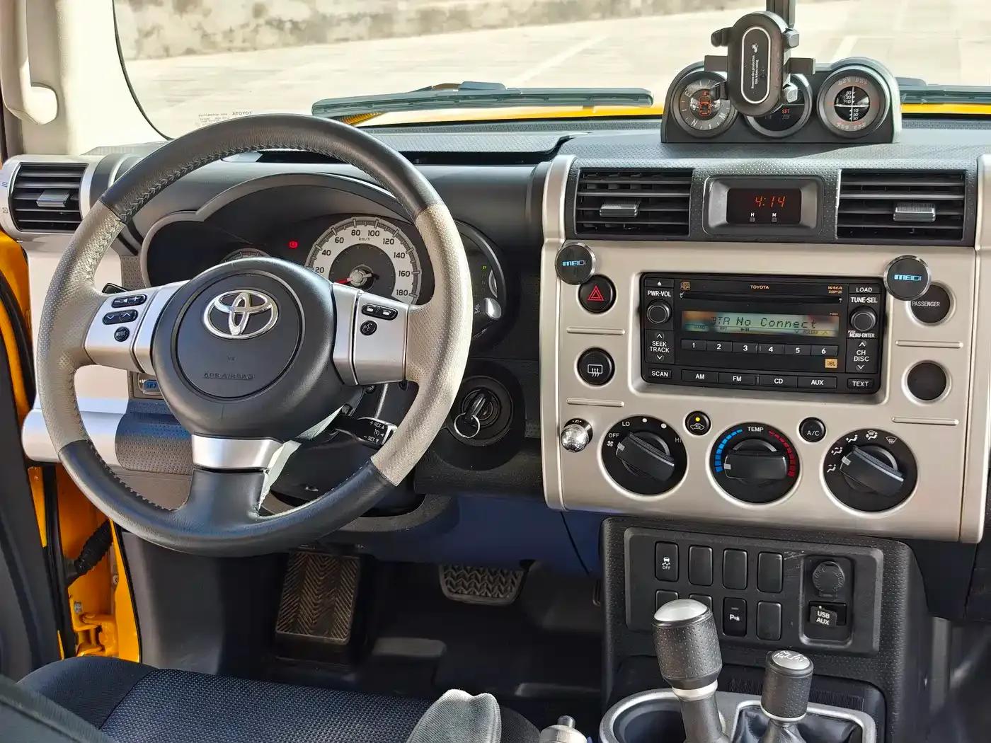 2019 FJ Cruiser 4.0L Middle East Edition — миниатюра 16