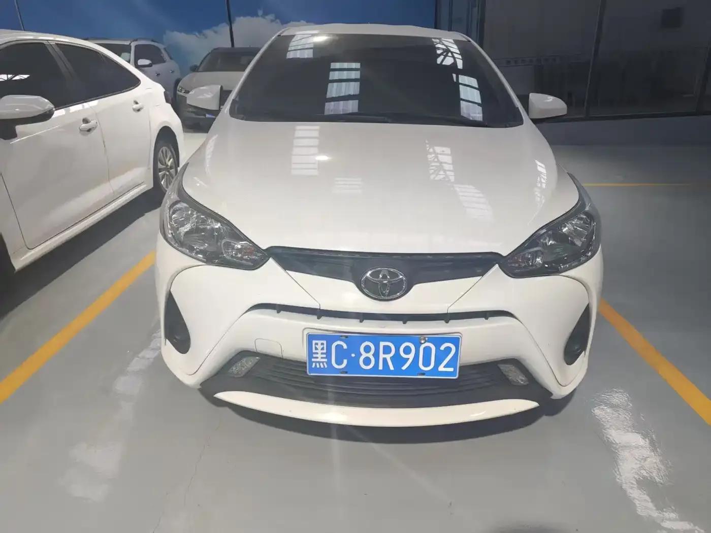 YARiS L 2022 1.5L CVT Luxury PLUS Edition — миниатюра 3
