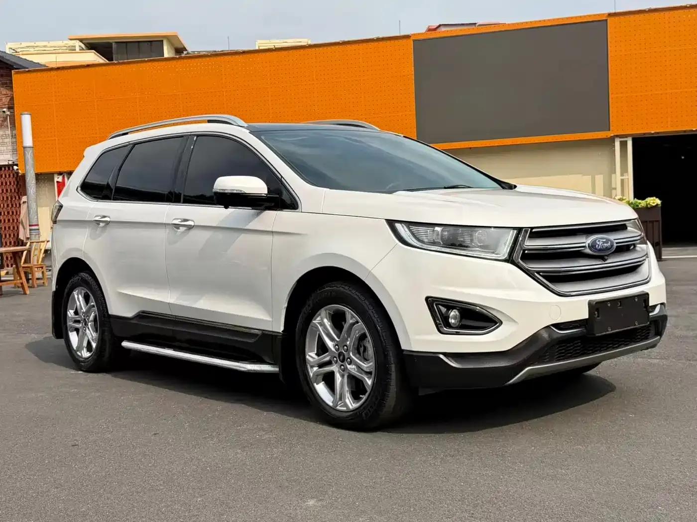 Edge 2016 EcoBoost 245 AWD Luxury 7-seater — миниатюра 3