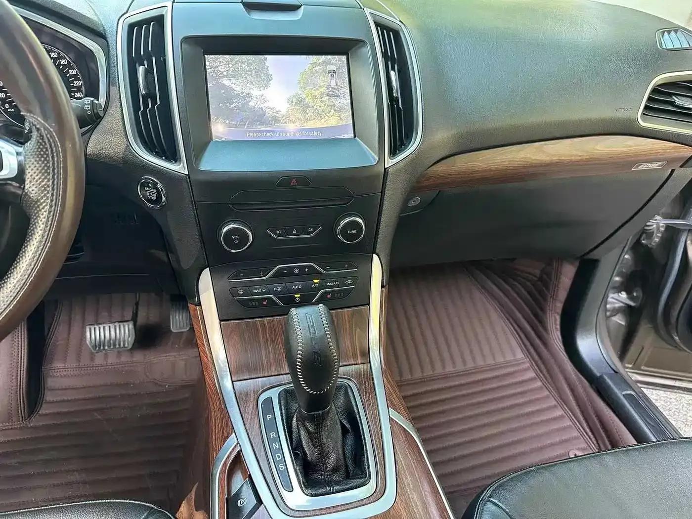 Edge 2015 2.0T GTDi 2WD Luxury Edition — миниатюра 12