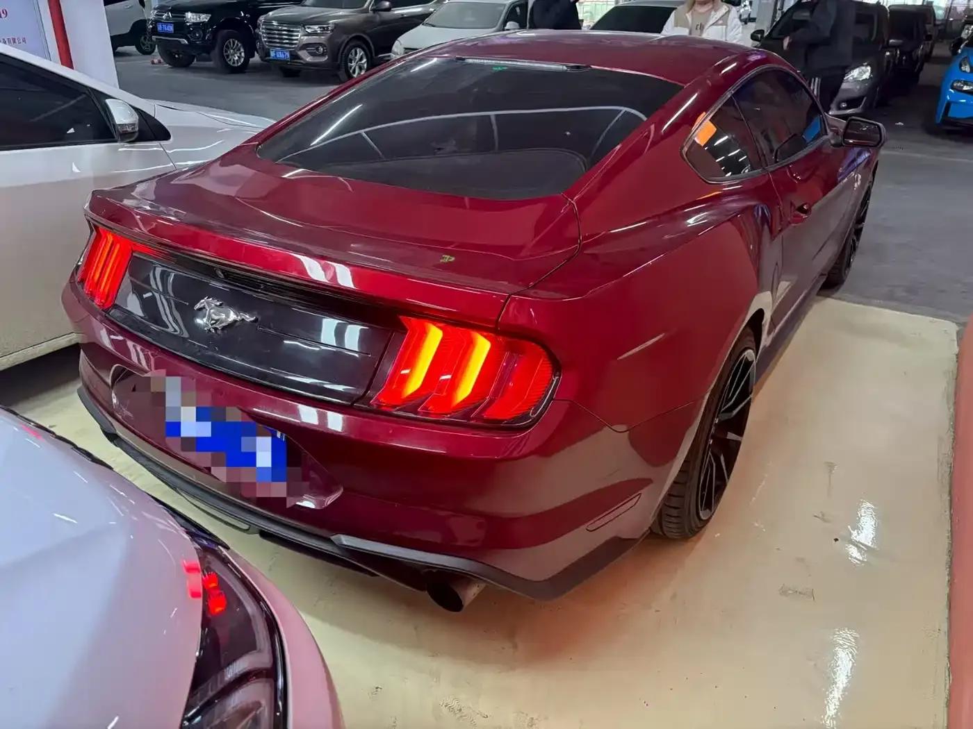 2019 Mustang 2.3L EcoBoost Dark Knight Sport Edition — миниатюра 5