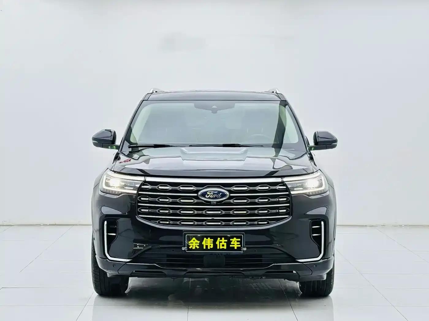 2023 Ford Explorer EcoBoost 285 AWD Titanium Edition 7-Seater — миниатюра 2