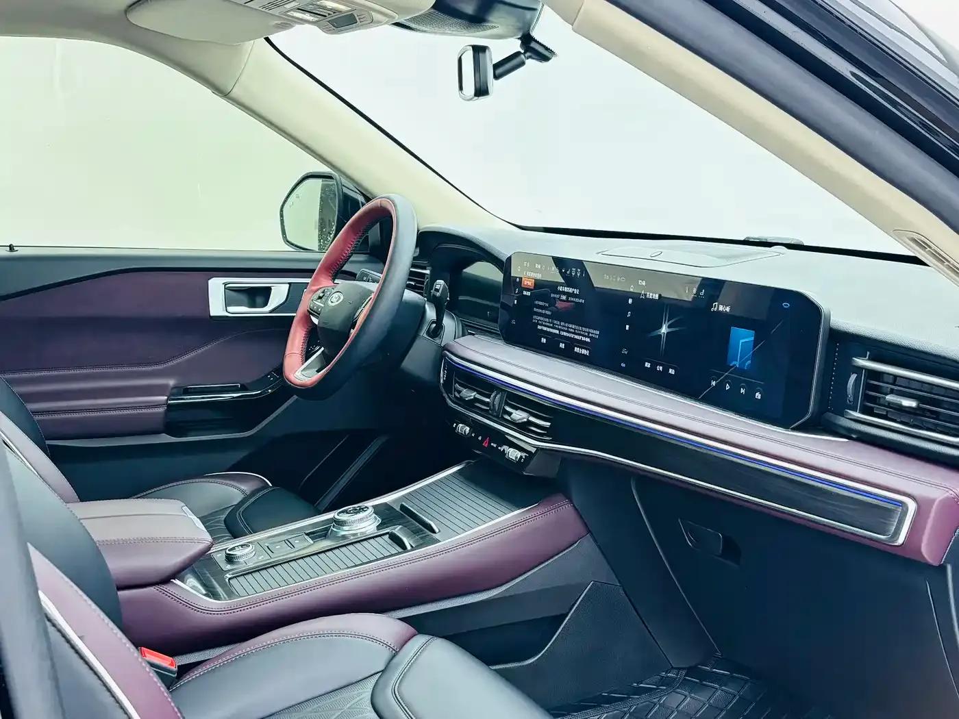 2023 Ford Explorer EcoBoost 285 AWD Titanium Edition 7-Seater — миниатюра 13