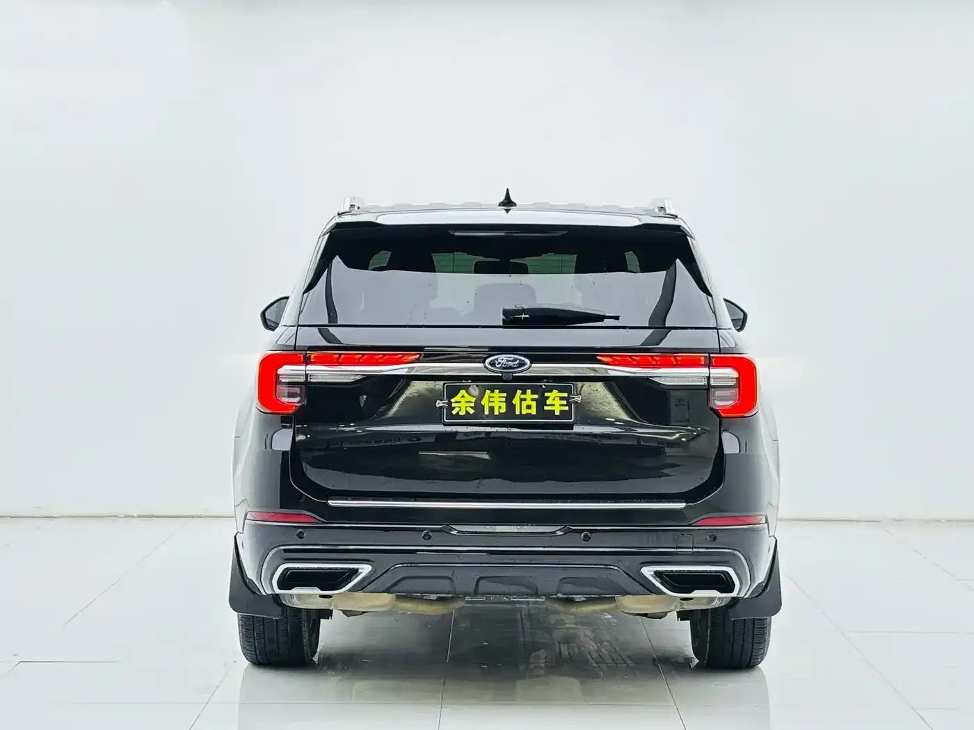 2023 Ford Explorer EcoBoost 285 AWD Titanium Edition 7-Seater — миниатюра 6