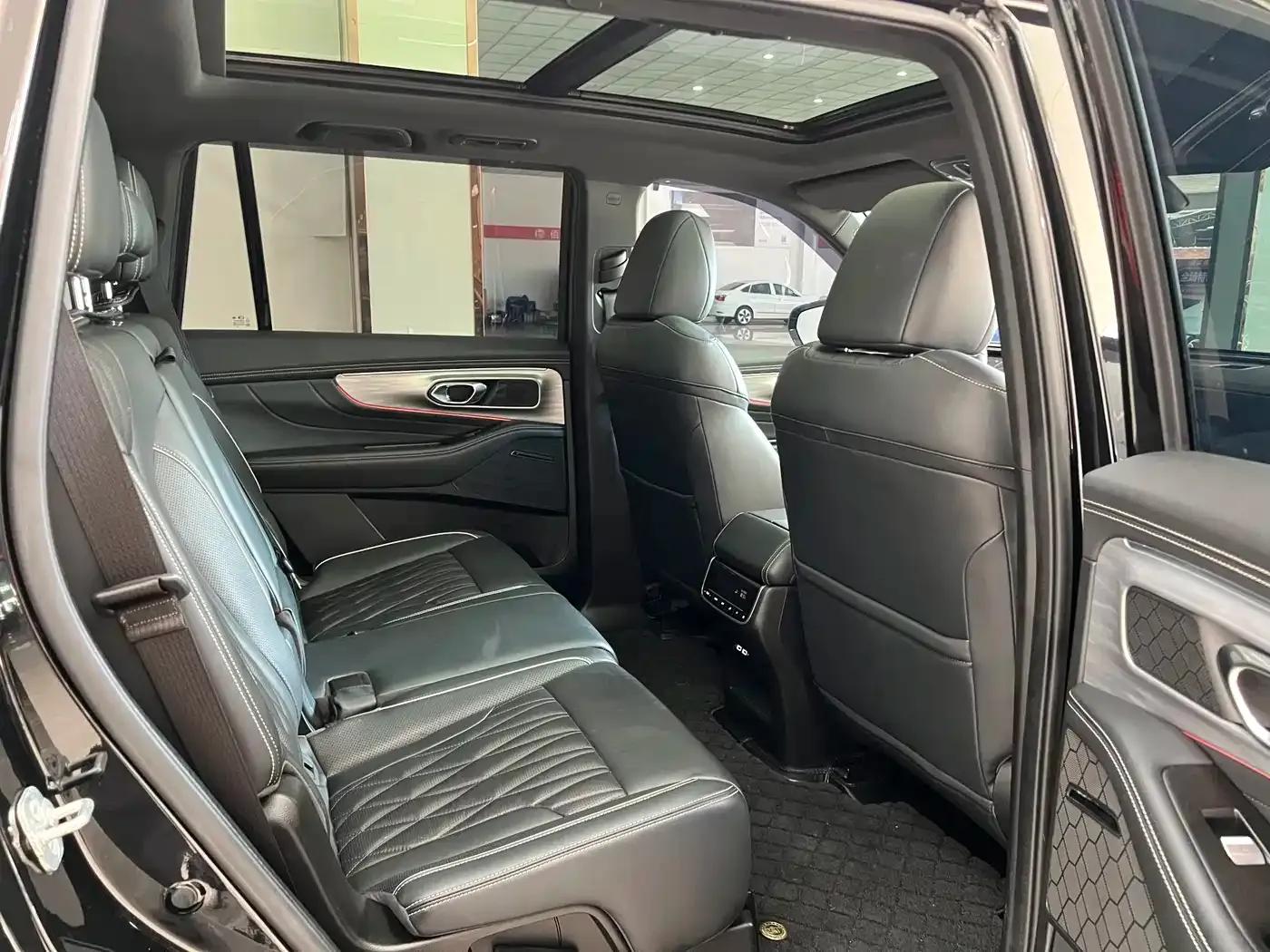 Trumpchi GS8 2022 Navigator Series 2.0TGDI 2WD Luxury Intelligent Connected Edition (7-seater) — миниатюра 12