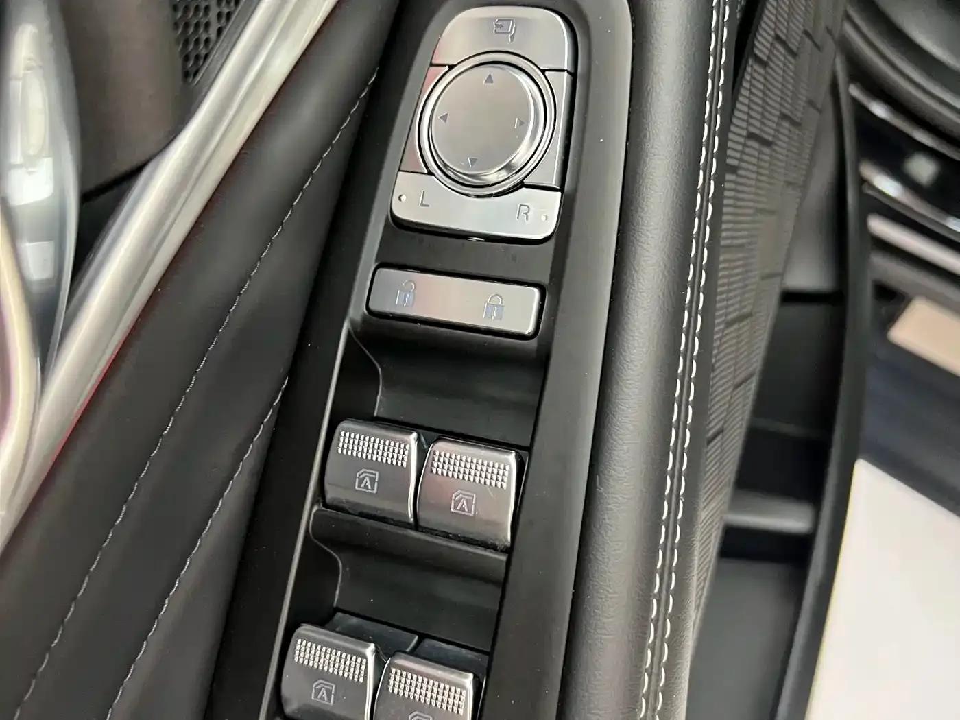 Trumpchi GS8 2022 Navigator Series 2.0TGDI 2WD Luxury Intelligent Connected Edition (7-seater) — миниатюра 14