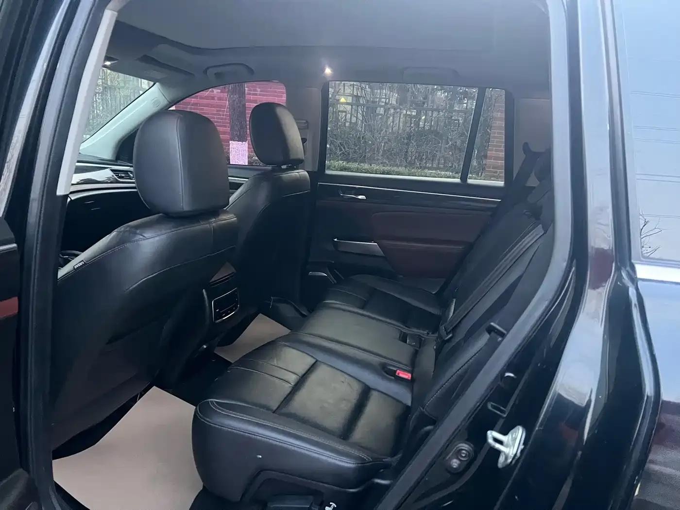 Trumpchi GS8 2017 320T 2WD Luxury Intelligent Connected Edition (7-seater) — миниатюра 9
