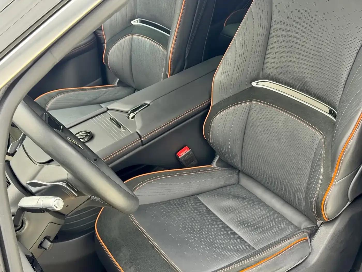 HiPhi X 2021 Flagship Edition 6-seater — миниатюра 10