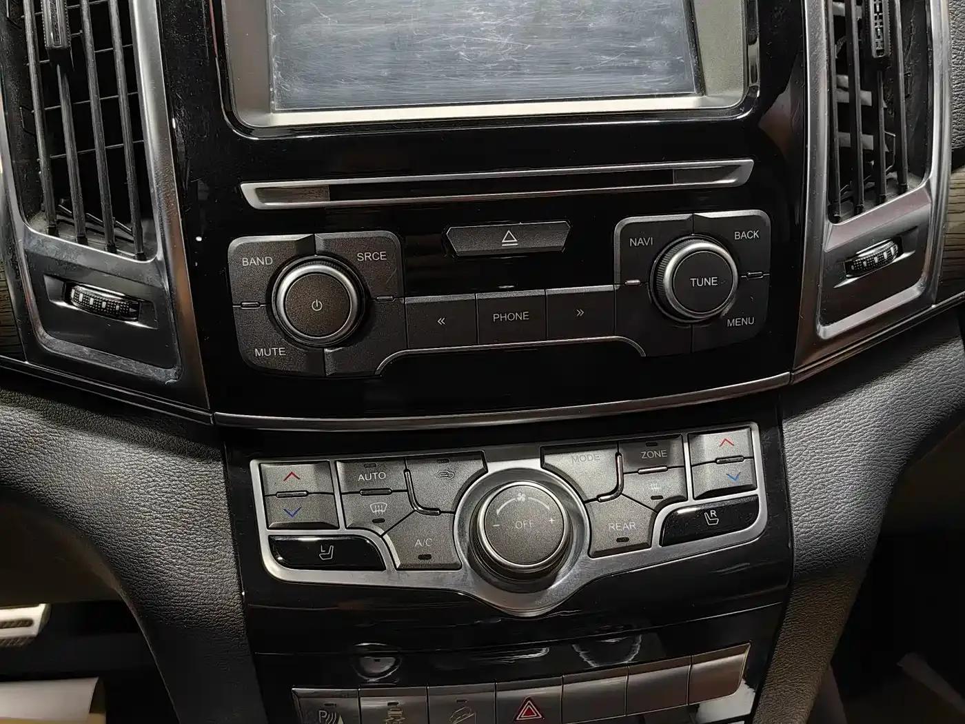 Haval H9 2016 2.0T 4WD Luxury 7-seater — миниатюра 22