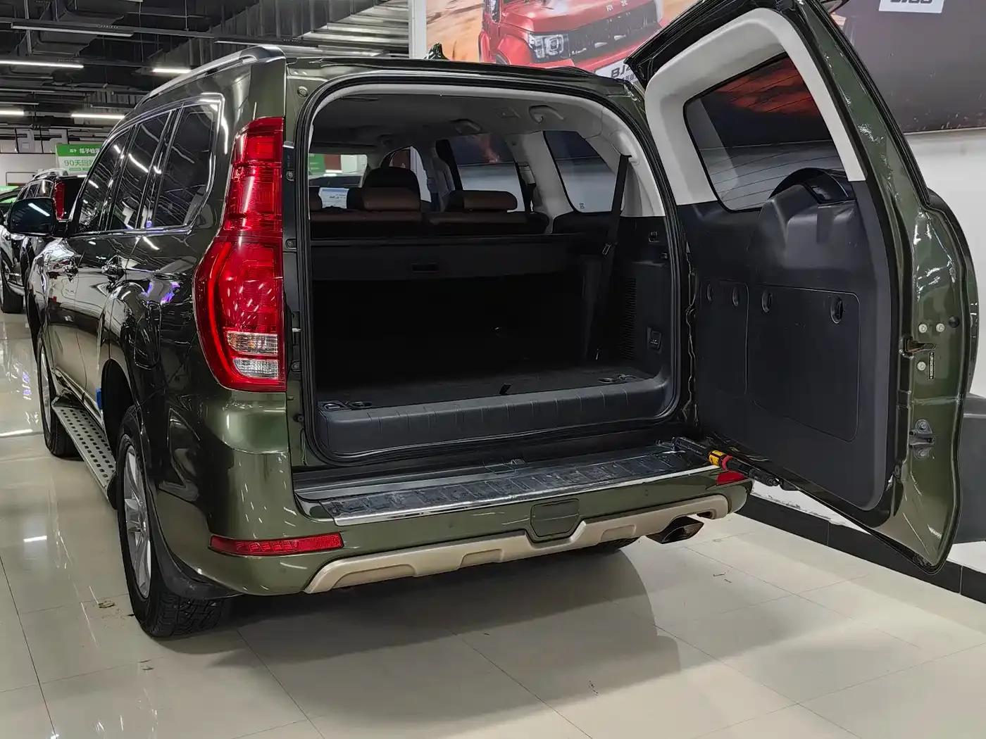 Haval H9 2016 2.0T 4WD Luxury 7-seater — миниатюра 29