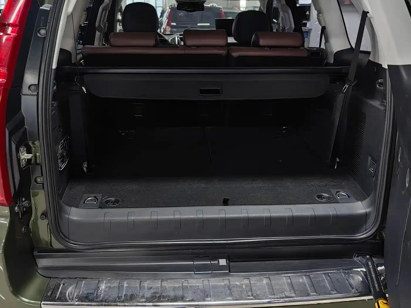 Haval H9 2016 2.0T 4WD Luxury 7-seater — миниатюра 30
