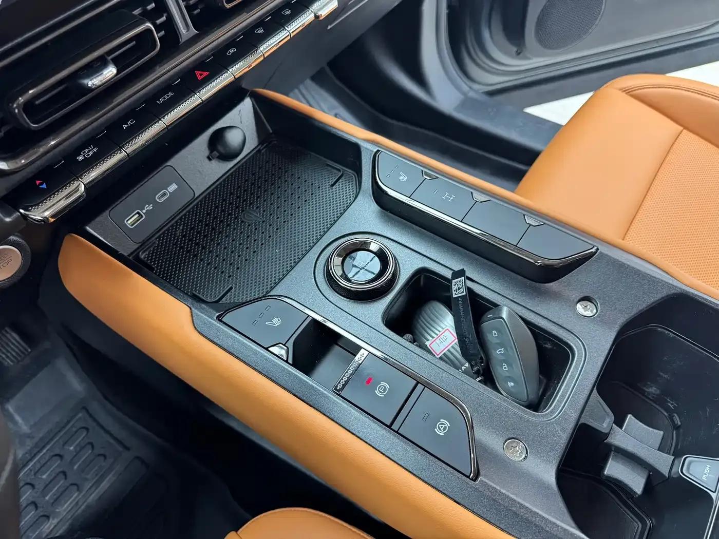 Haval Raptor 2025 Fuel-Powered 2.0T 4WD Ultra — миниатюра 12