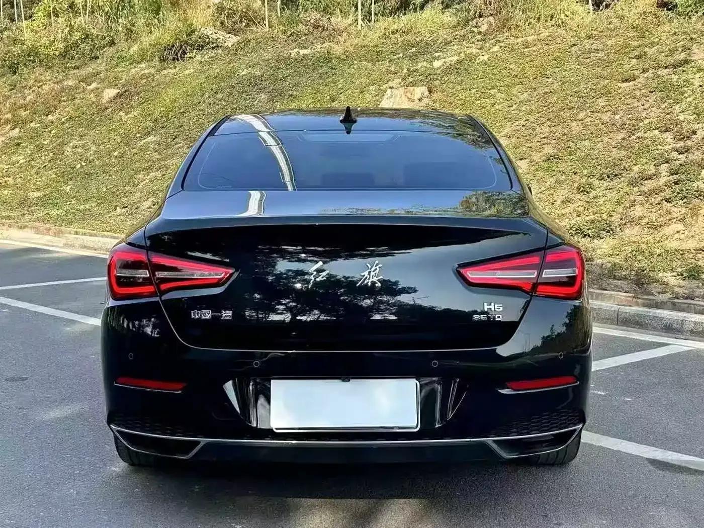 Hongqi H5 2022 Classic 1.8T Automatic Intelligent Flagship Edition — миниатюра 4