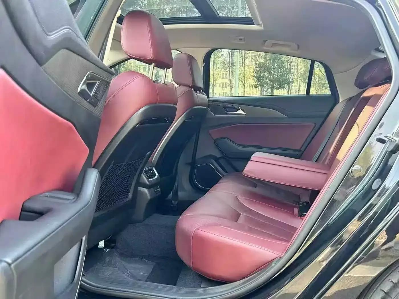 Hongqi H5 2022 Classic 1.8T Automatic Intelligent Flagship Edition — миниатюра 8