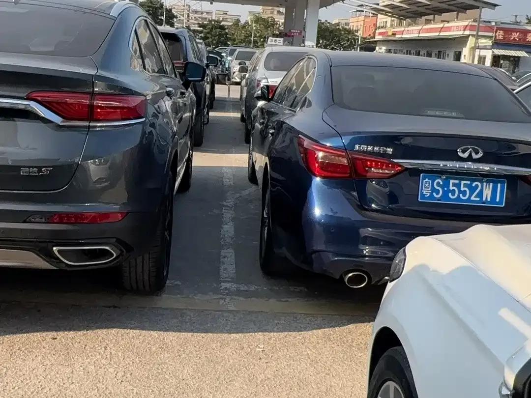 Hongqi H5 2022 Classic 1.8T Automatic Intelligent Flagship Edition — миниатюра 10