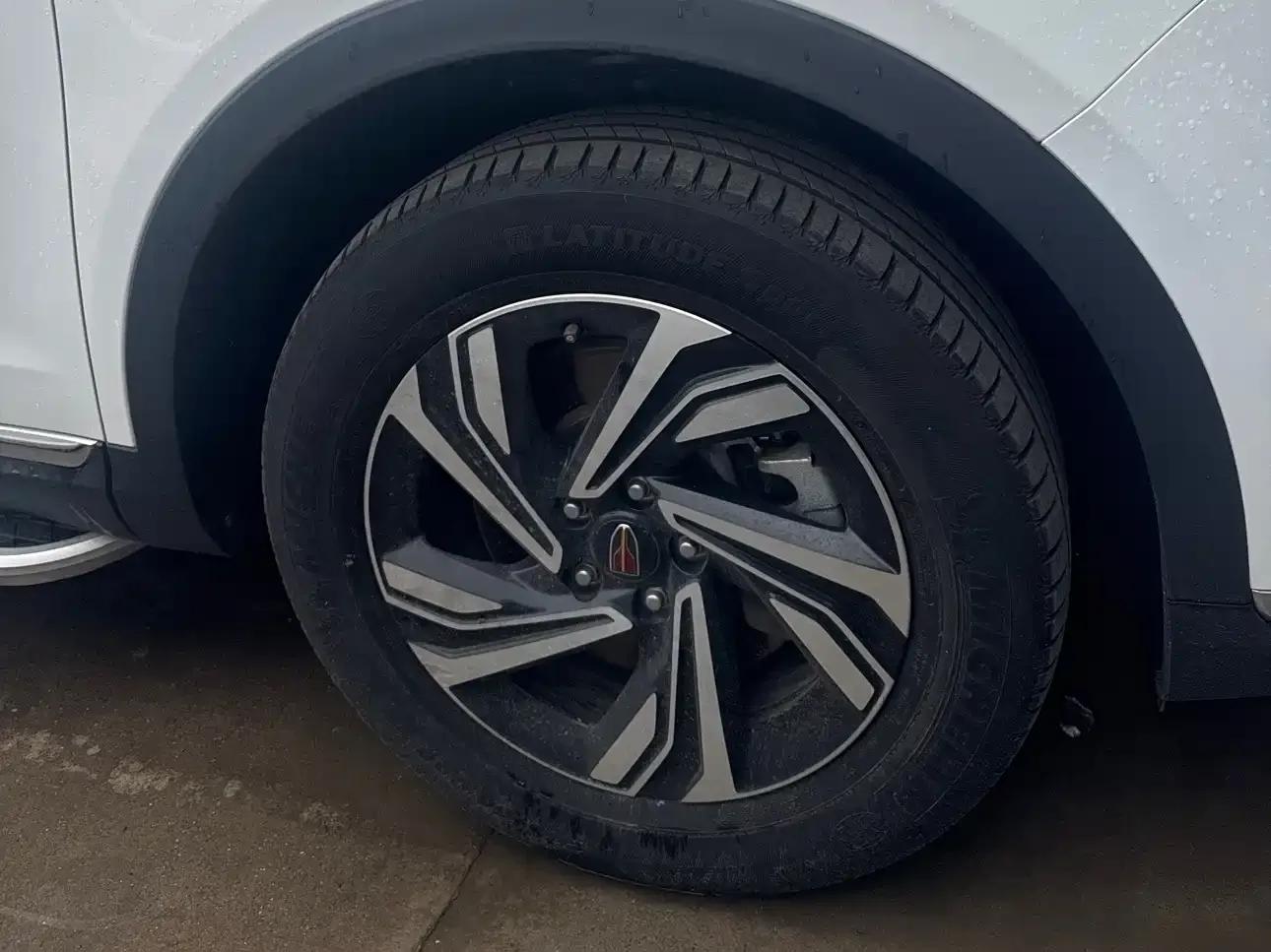 Hongqi HS5 2019 2.0T Intelligent Flagship Edition — миниатюра 12
