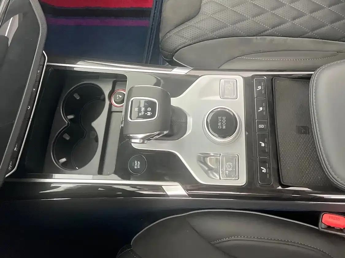 Hongqi HS5 2019 2.0T Intelligent Flagship Enjoy 4WD Edition — миниатюра 11
