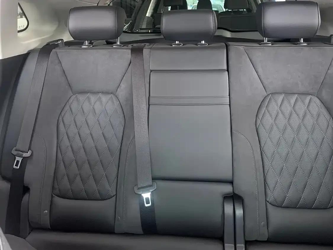 Hongqi HS5 2019 2.0T Intelligent Flagship Enjoy 4WD Edition — миниатюра 16
