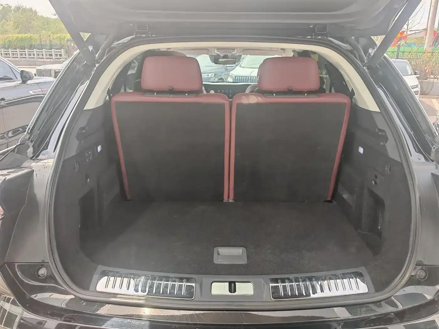 Hongqi E-HS9 2022 Model 690km Flagship Edition (Six Seats) — миниатюра 13