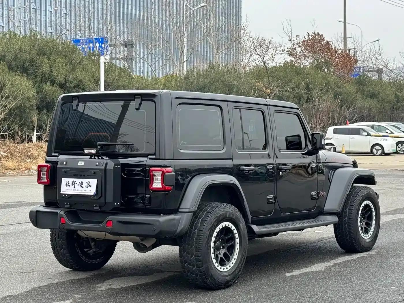 2021 Jeep Wrangler 2.0T Rubicon 4-Door — миниатюра 4