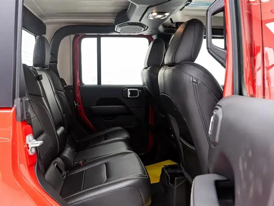 Gladiator 2022 3.6L First Edition — миниатюра 13