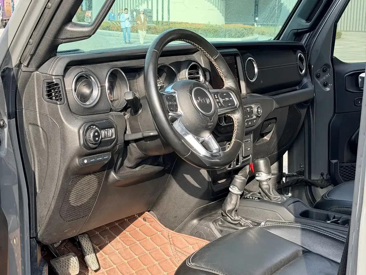 Jeep Wrangler New Energy 2021 Model 4-Door 2.0T 4xe Sahara — миниатюра 5