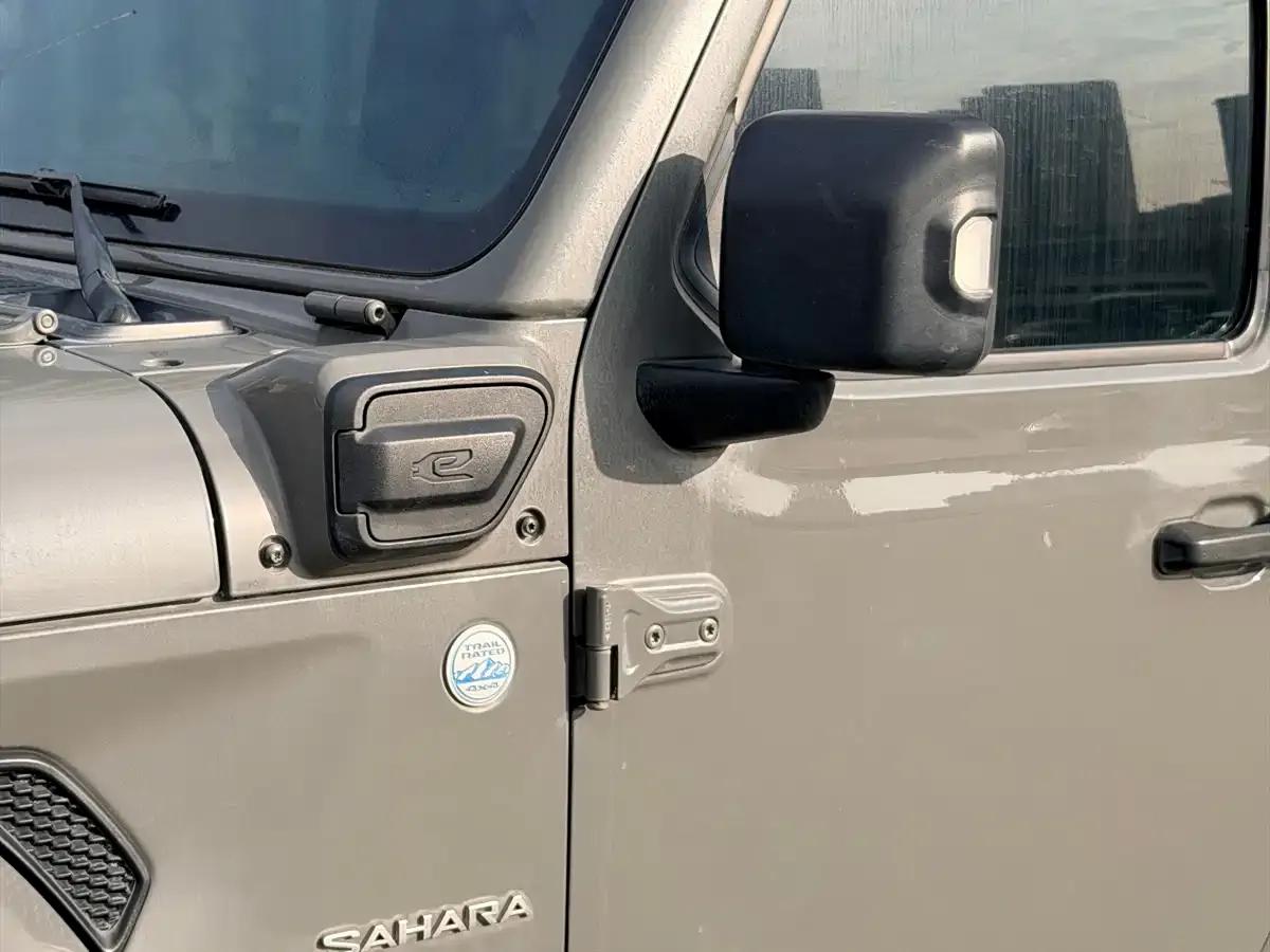 Jeep Wrangler New Energy 2021 Model 4-Door 2.0T 4xe Sahara — миниатюра 10