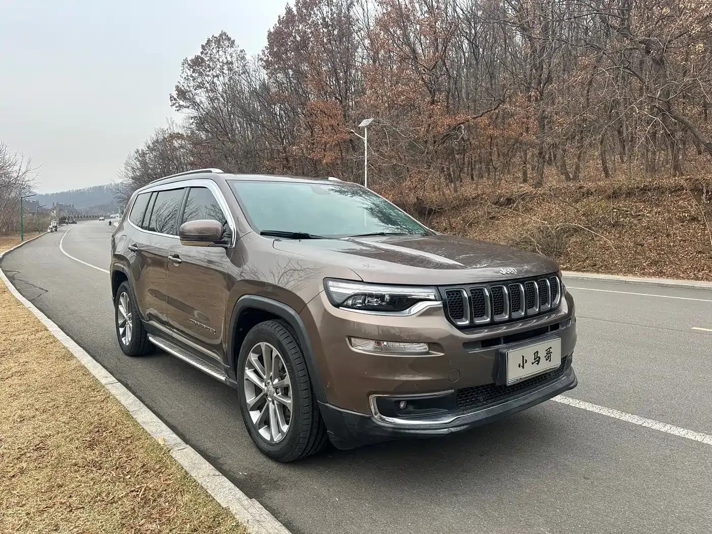 Grand Commander 2018 2.0T 4WD Premium Navigation Edition (National V Emission Standard) — миниатюра 3