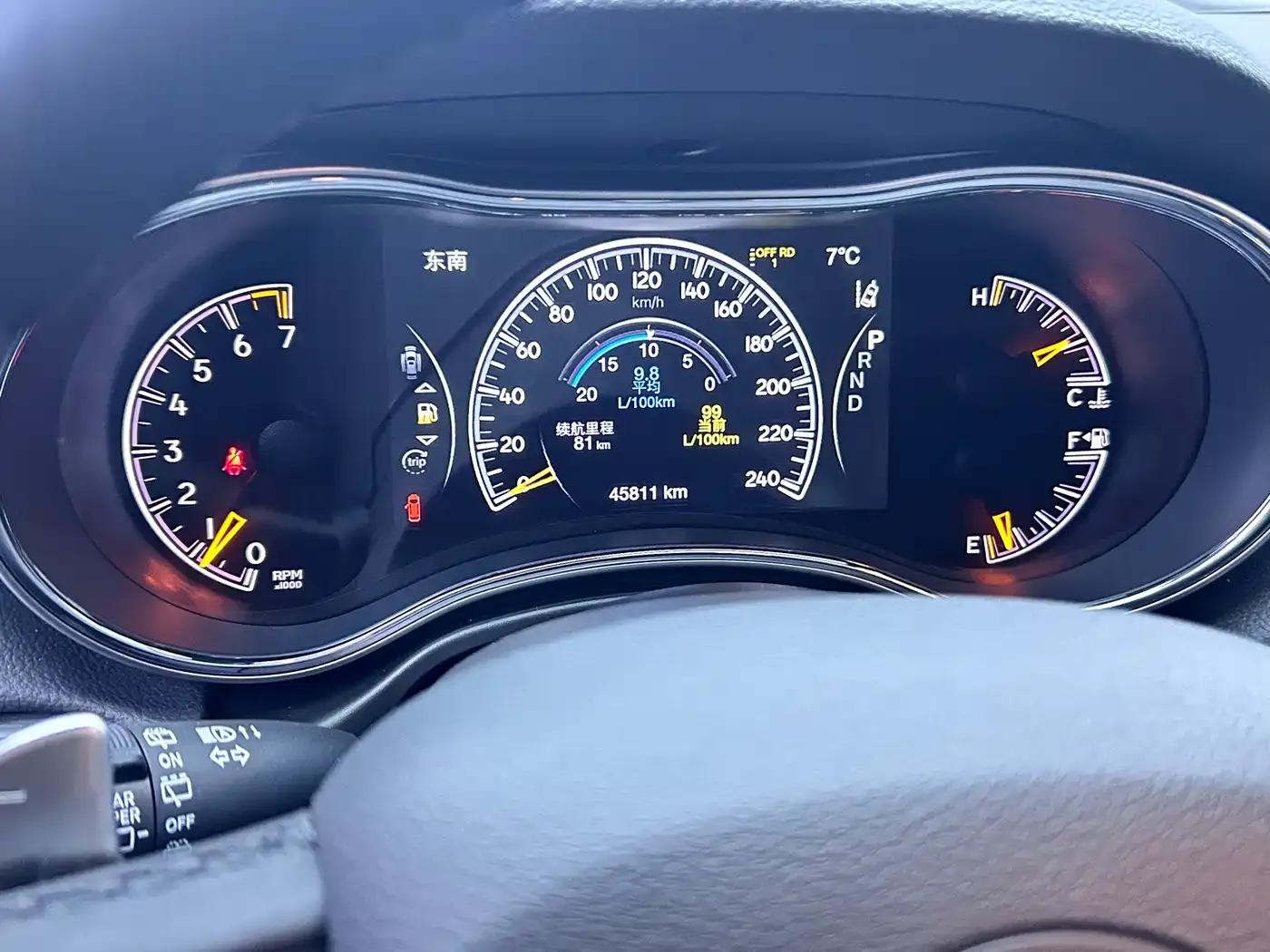 2021 Jeep Grand Cherokee (Imported) 3.0L 80th Anniversary Edition — миниатюра 13