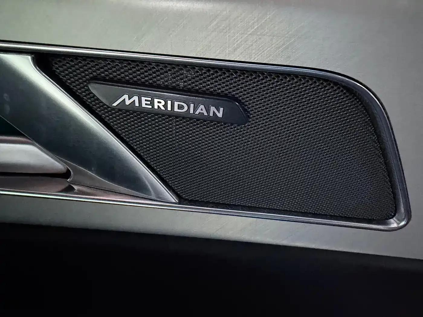 Jaguar XEL 2019 2.0T 200PS Premium Edition — миниатюра 14