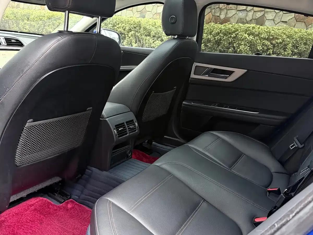 Jaguar XEL 2019 2.0T 200PS Premium Edition — миниатюра 8