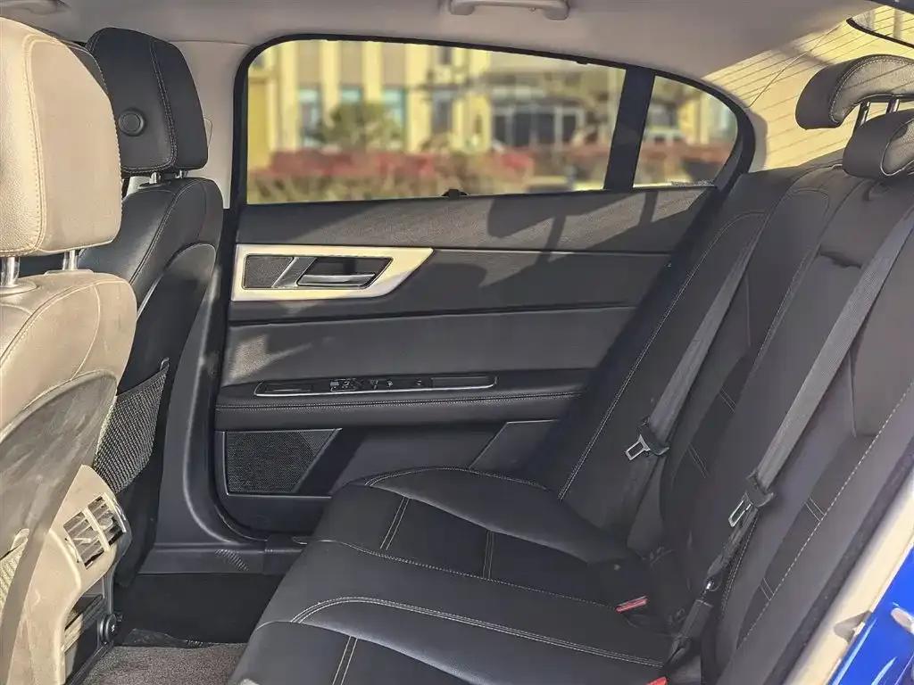 2018 Jaguar XEL 2.0T 200PS Luxury Edition — миниатюра 12