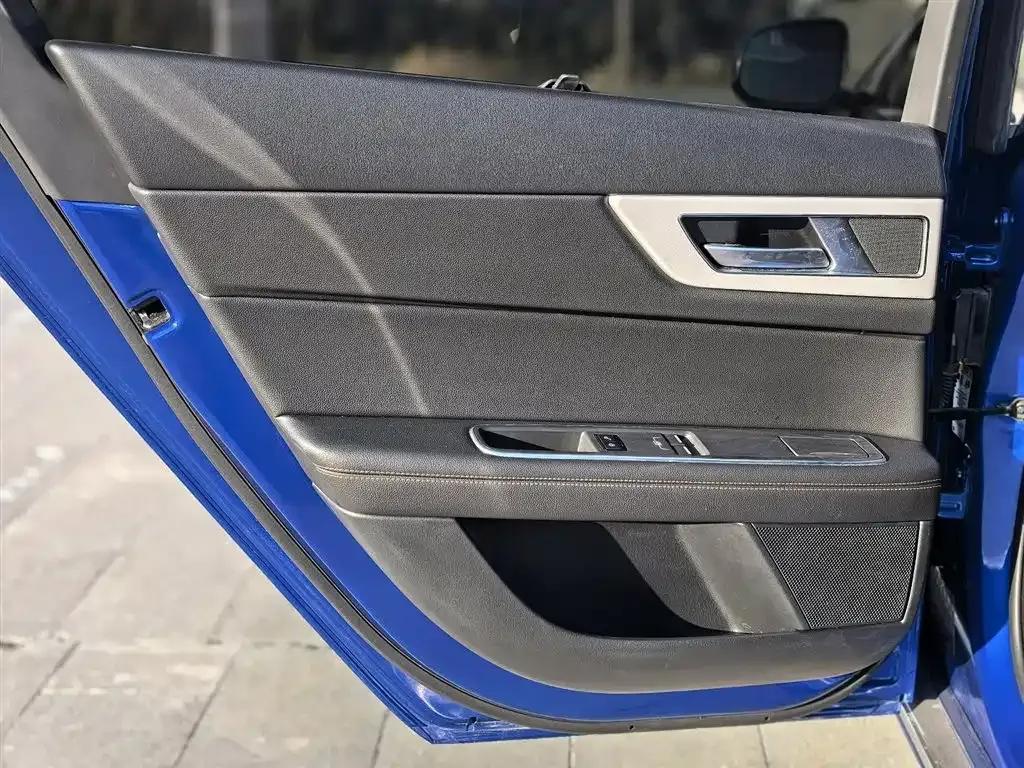 2018 Jaguar XEL 2.0T 200PS Luxury Edition — миниатюра 14