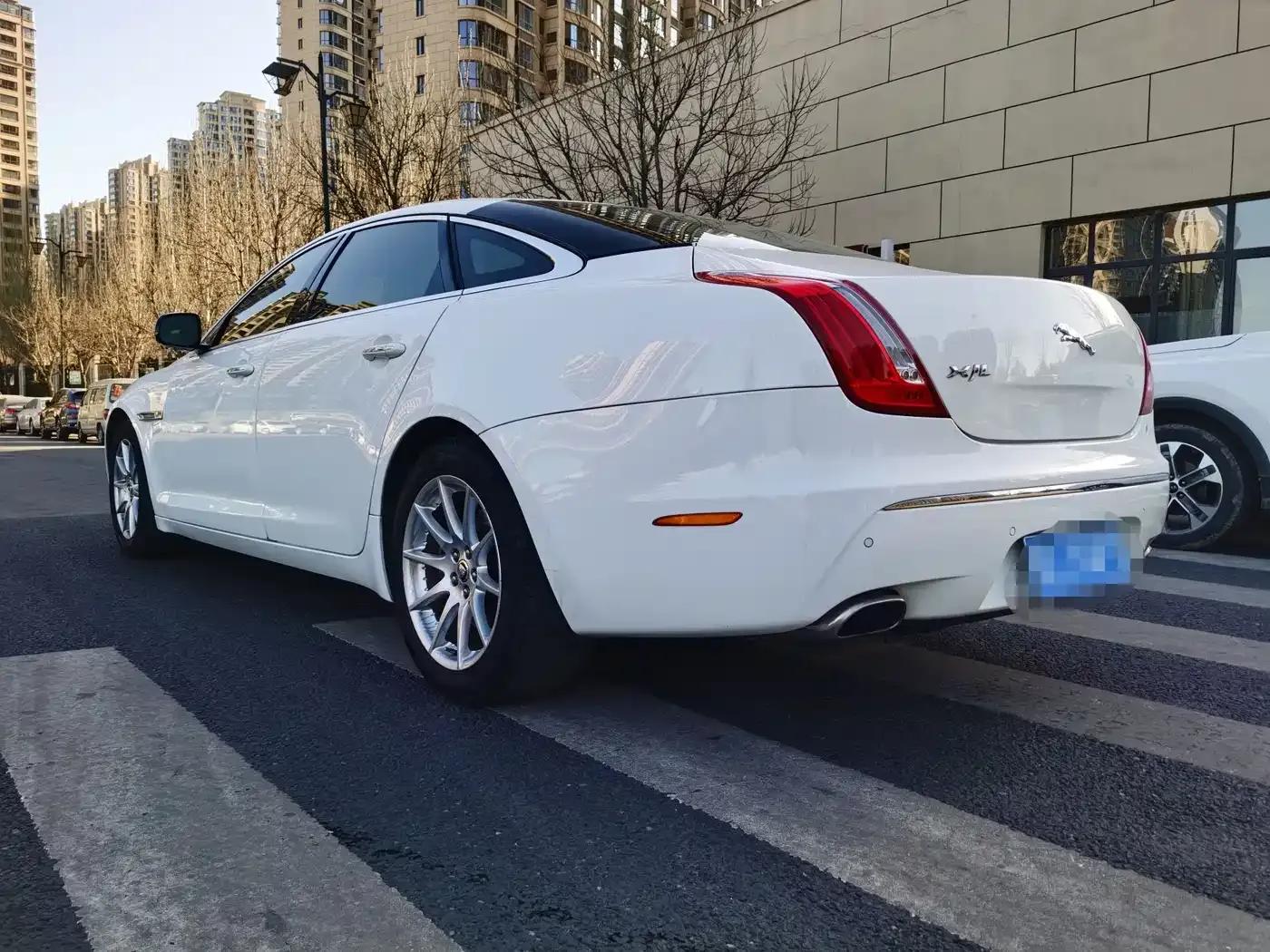 2011 Jaguar XJL 3.0 Panoramic Business Edition — миниатюра 5