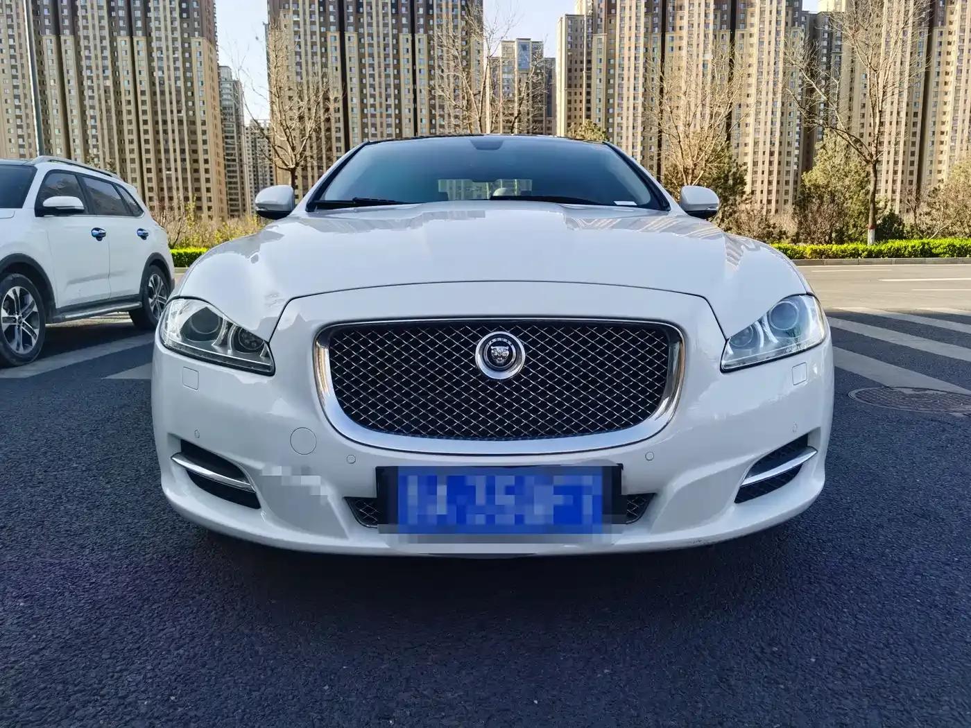 2011 Jaguar XJL 3.0 Panoramic Business Edition — миниатюра 6