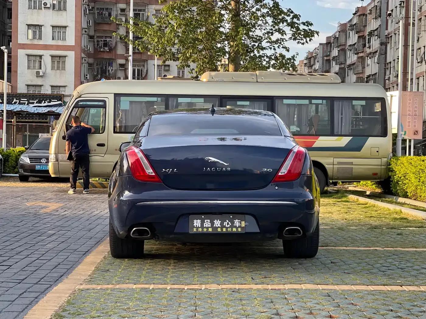 2013 Jaguar XJL 3.0 SC Cambridge Limited Edition — миниатюра 5