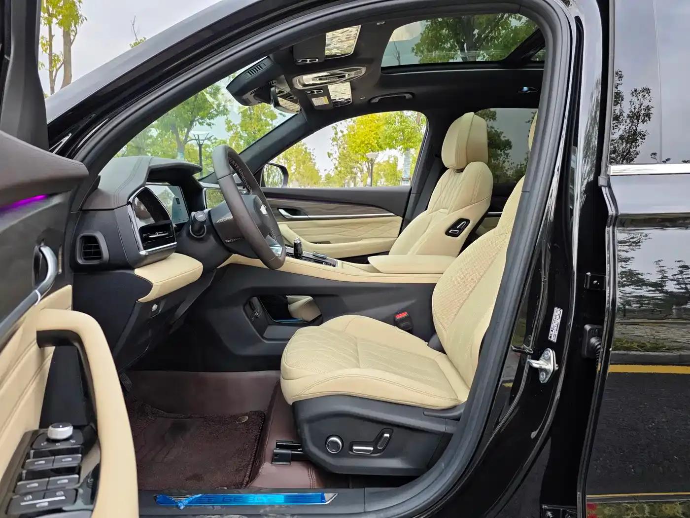 Geely Xingyue L 2025 Oriental Radiance 2.0TD Automatic Star Edition — миниатюра 9