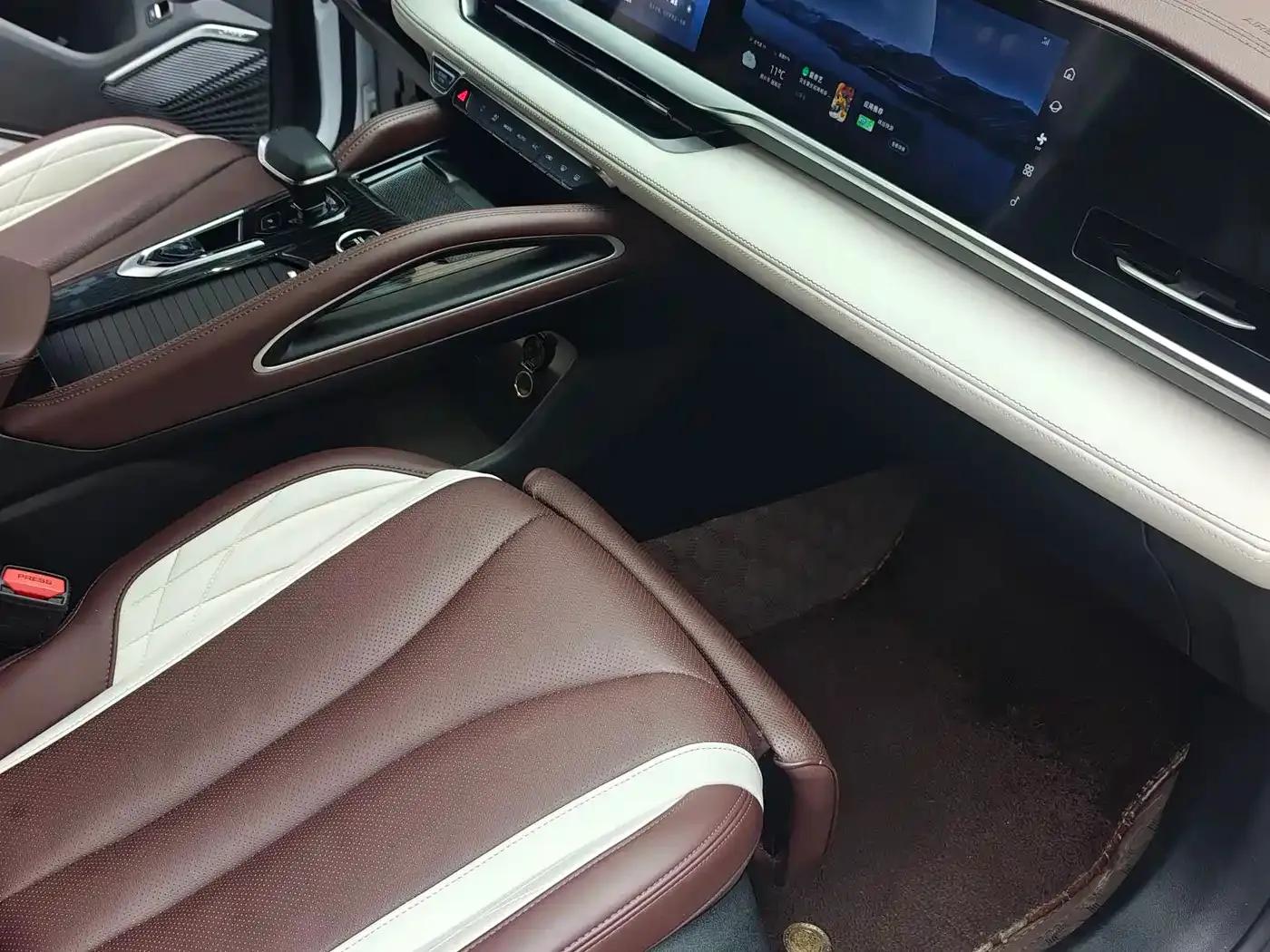 Geely Xingyue L 2021 2.0TD High-Power Automatic Four-Wheel Drive Flagship Edition — миниатюра 12