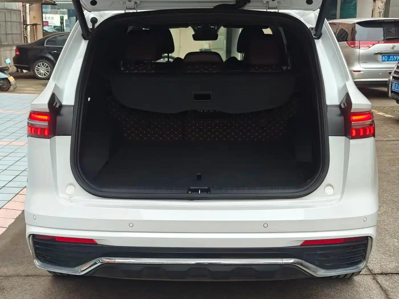 Geely Xingyue L 2021 2.0TD High-Power Automatic Four-Wheel Drive Flagship Edition — миниатюра 6