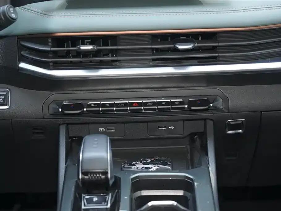Haoyue L 2023 2.0T DCT Luxury Edition — миниатюра 19