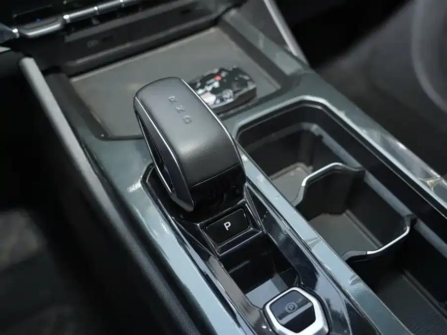 Haoyue L 2023 2.0T DCT Luxury Edition — миниатюра 8