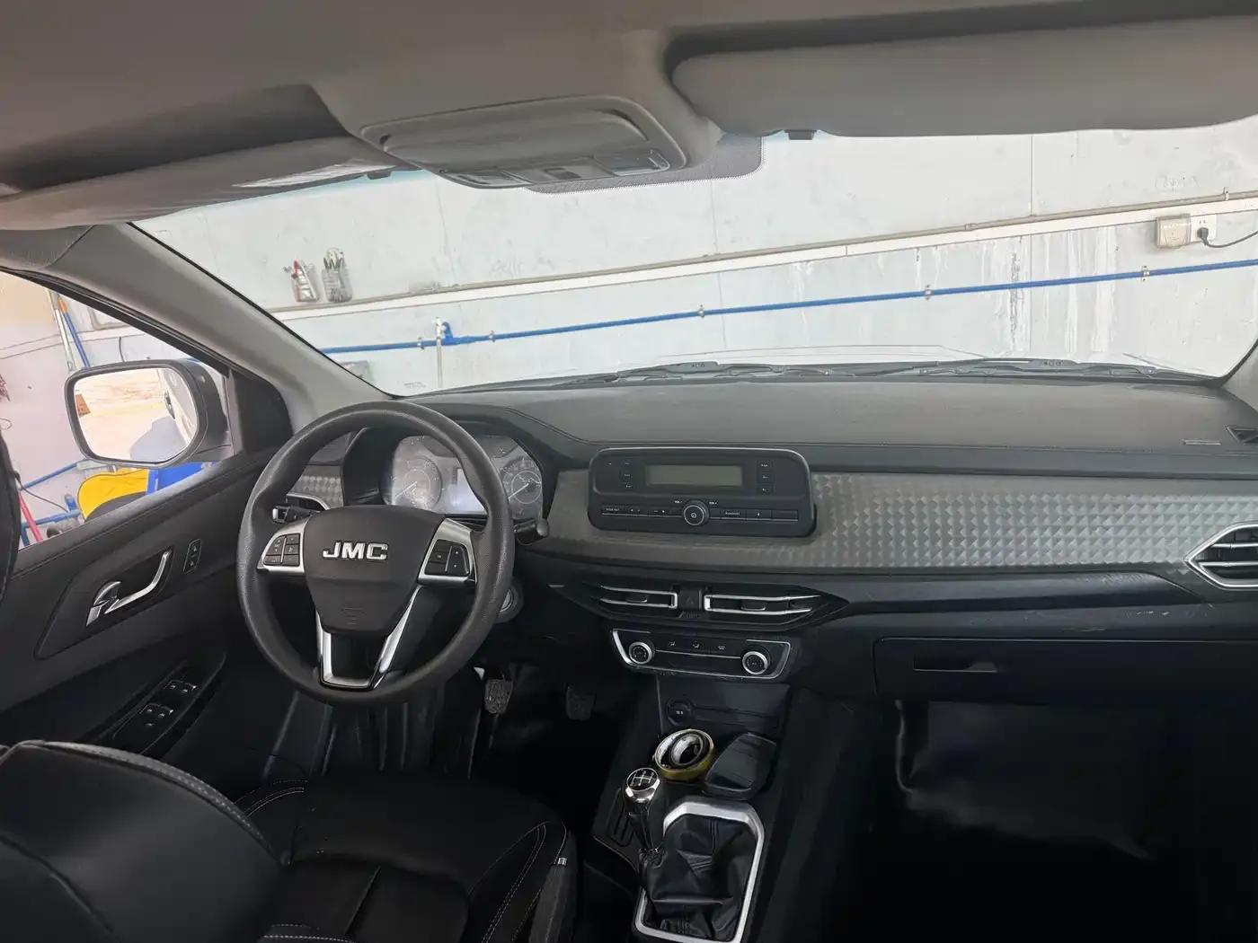 Baodian 2023 2.5T Diesel 4WD Comfort Edition Long Wheelbase JX4D25A6L — миниатюра 4