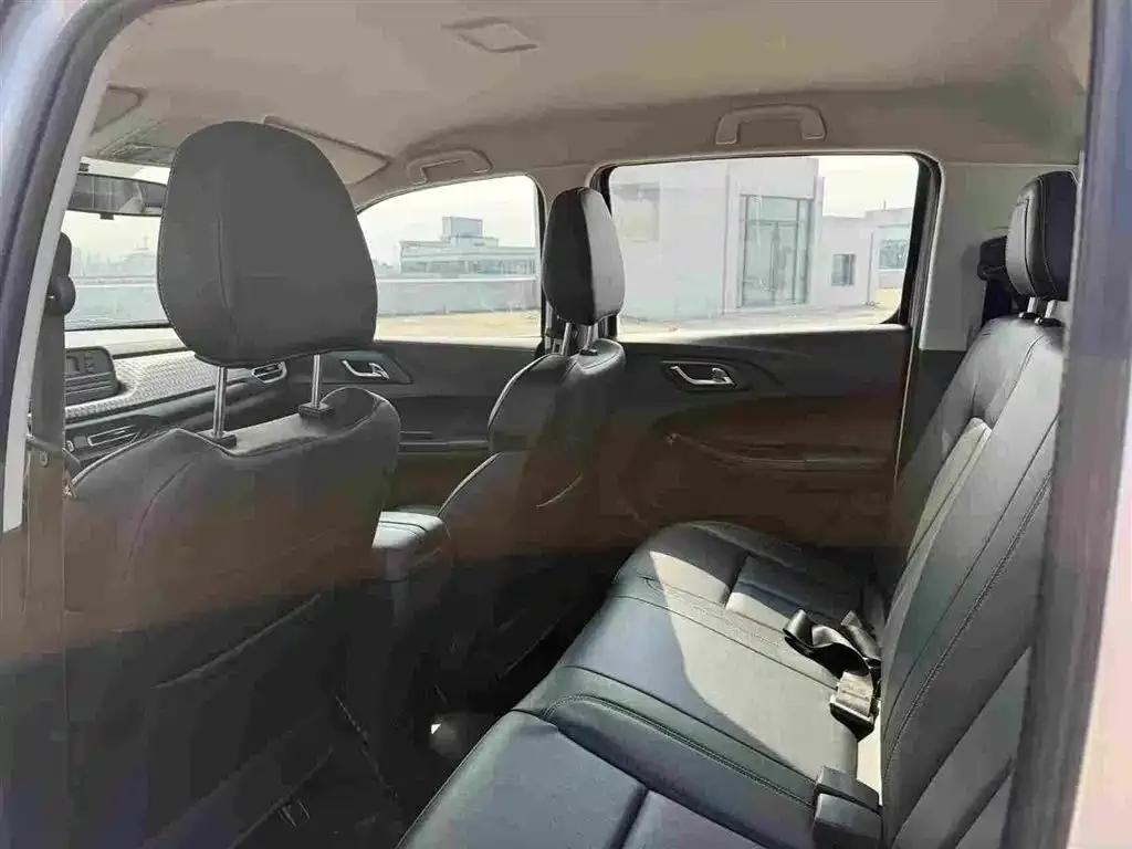 Baodian 2022 2.5T Diesel 4WD Comfort Edition Standard Wheelbase JX4D25A6L — миниатюра 6