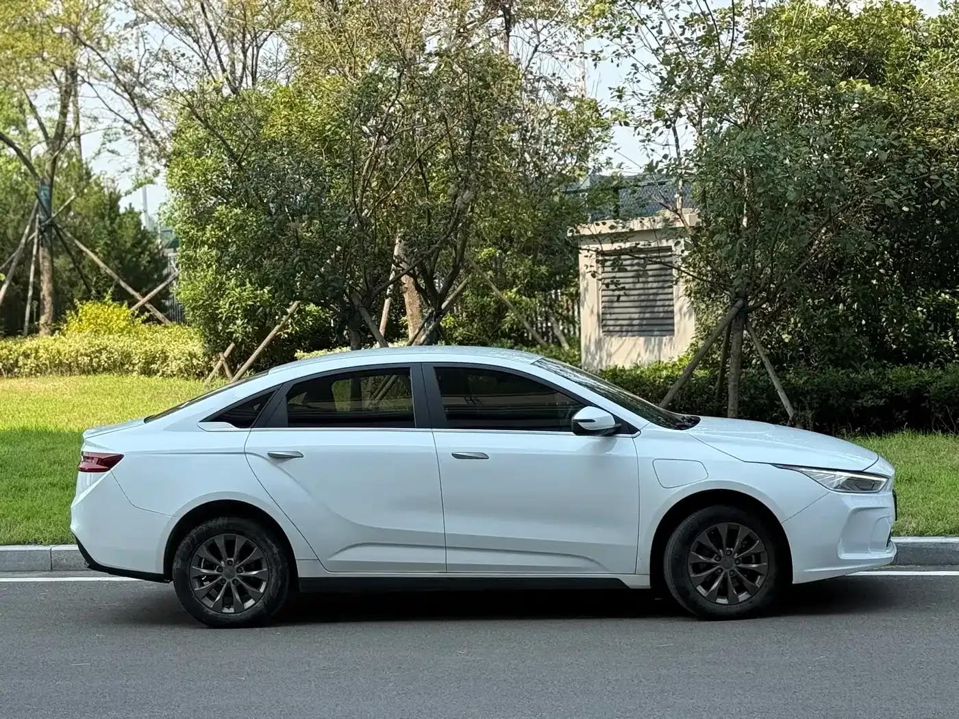 Geely Geometry A 2019 High-Dimensional Standard Range Square Edition — миниатюра 5