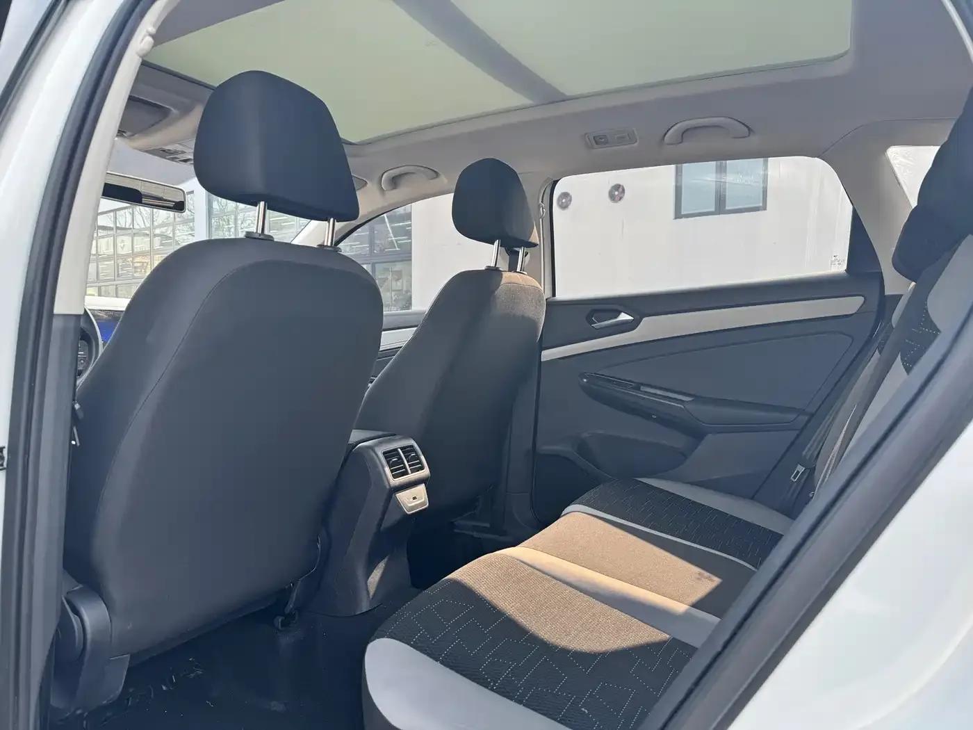 Jetta VS7 2023 280TSI Automatic Entry-Level Edition — миниатюра 8
